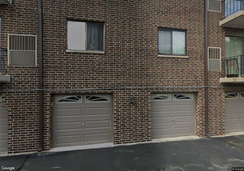 1736 S Washington St unit G33, Naperville, IL 60565 - photo 1