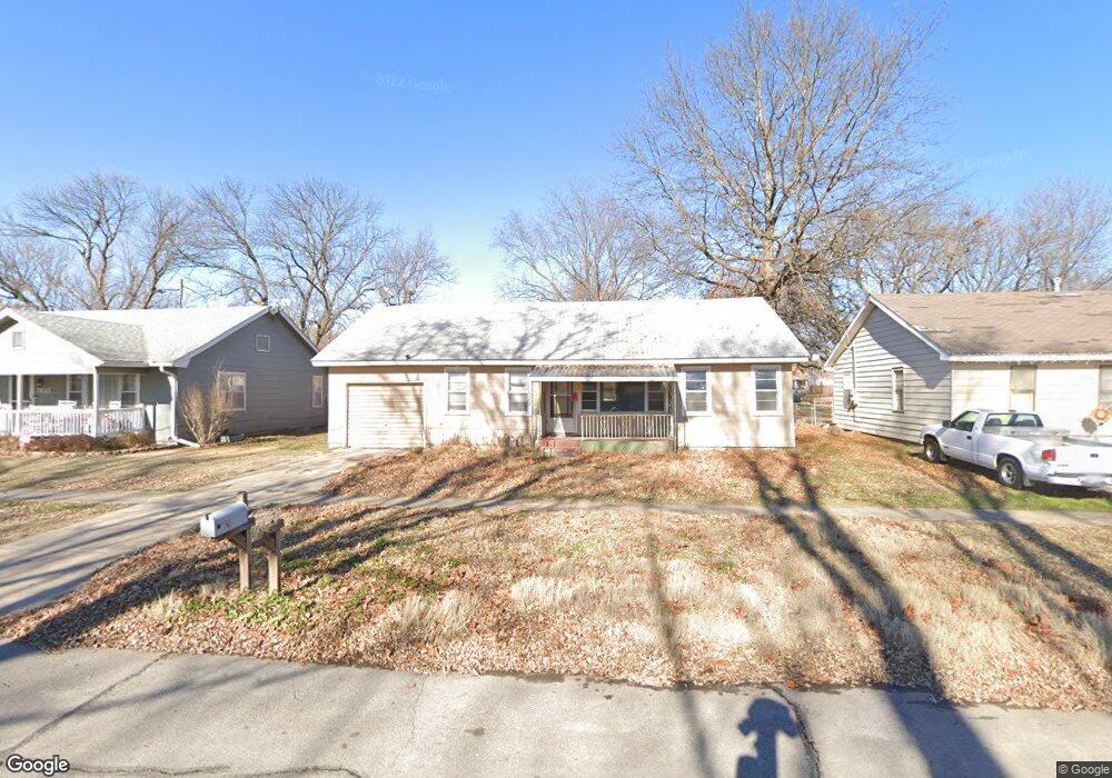 3009 Morgan Ave, Parsons, KS 67357 - photo 1