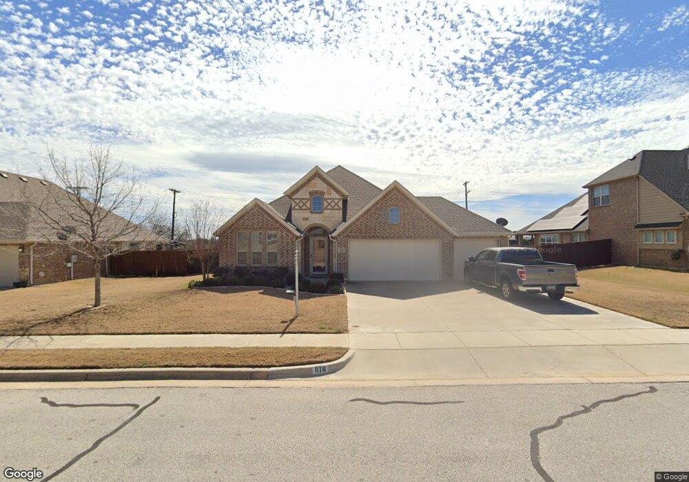 818 Magnolia Dr, Weatherford, TX 76086 - photo 1