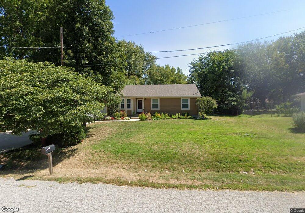 19857 W Chestnut St, Spring Hill, KS 66083 - photo 1