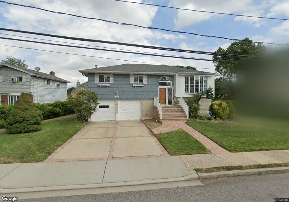 951 Derrick Adkins Ln, West Hempstead, NY 11552 - photo 1