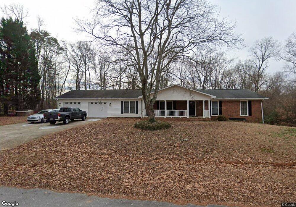 481 Lake View Dr, Fort Mill, SC 29715 - photo 1