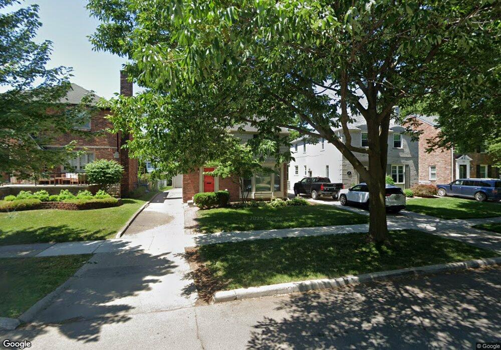 179 Mckinley Ave, Grosse Pointe Farms, MI 48236 - photo 1