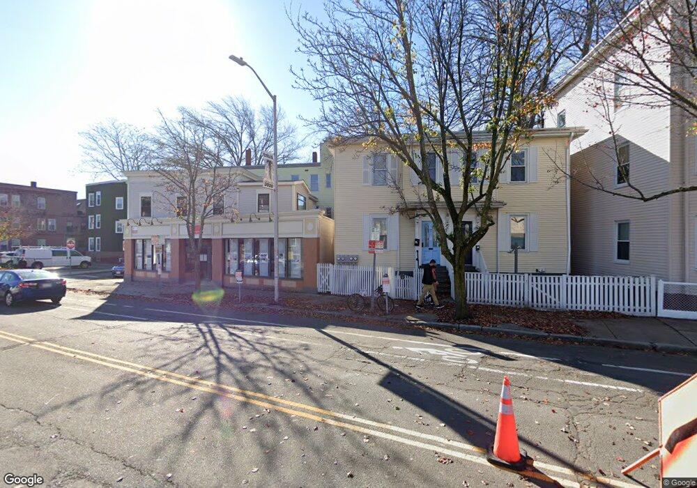 196 Hampshire St unit 2, Cambridge, MA 02139 - photo 1