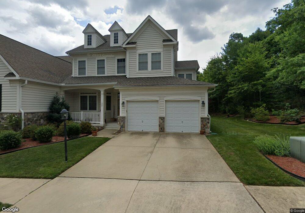4537 Hummingbird Ln, Fairfax, VA 22033 - photo 1