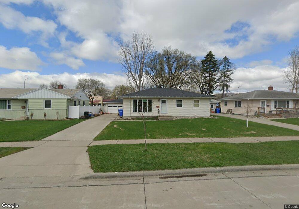 1513 12th St S, Fargo, ND 58103 - photo 1