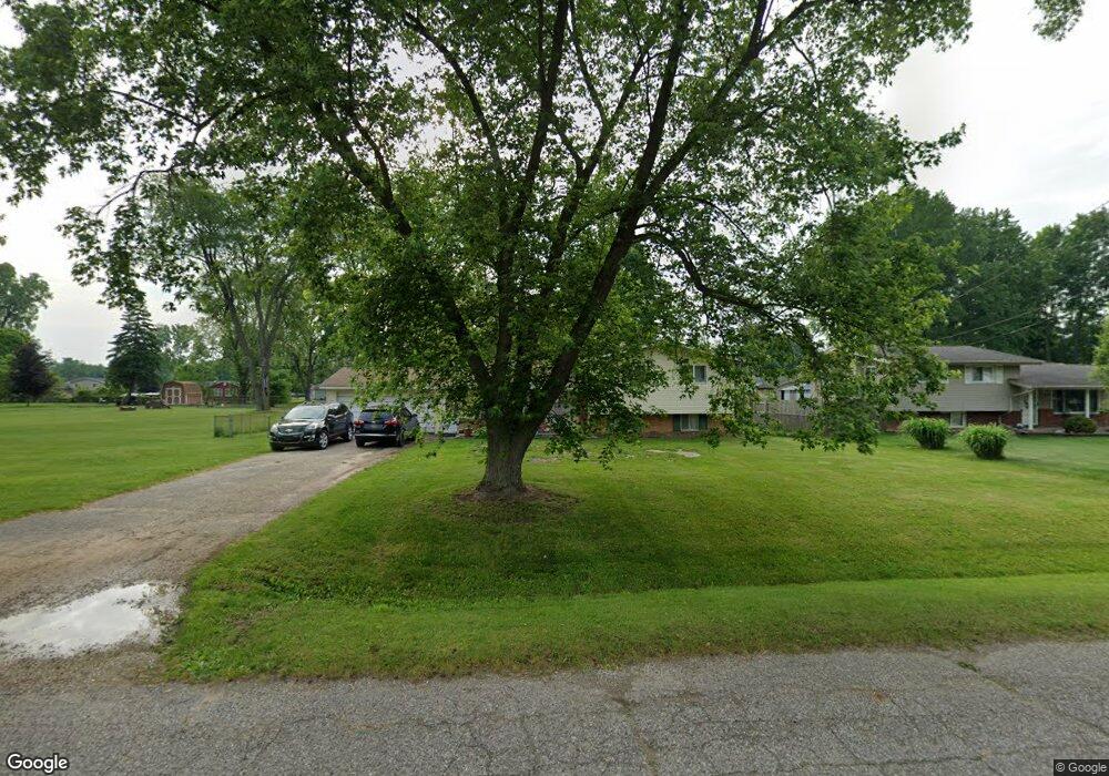 4168 Lark Ln, Flint, MI 48506 - photo 1