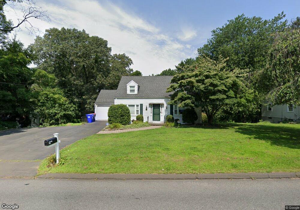 574 N Elm St, Wallingford, CT 06492 - photo 1