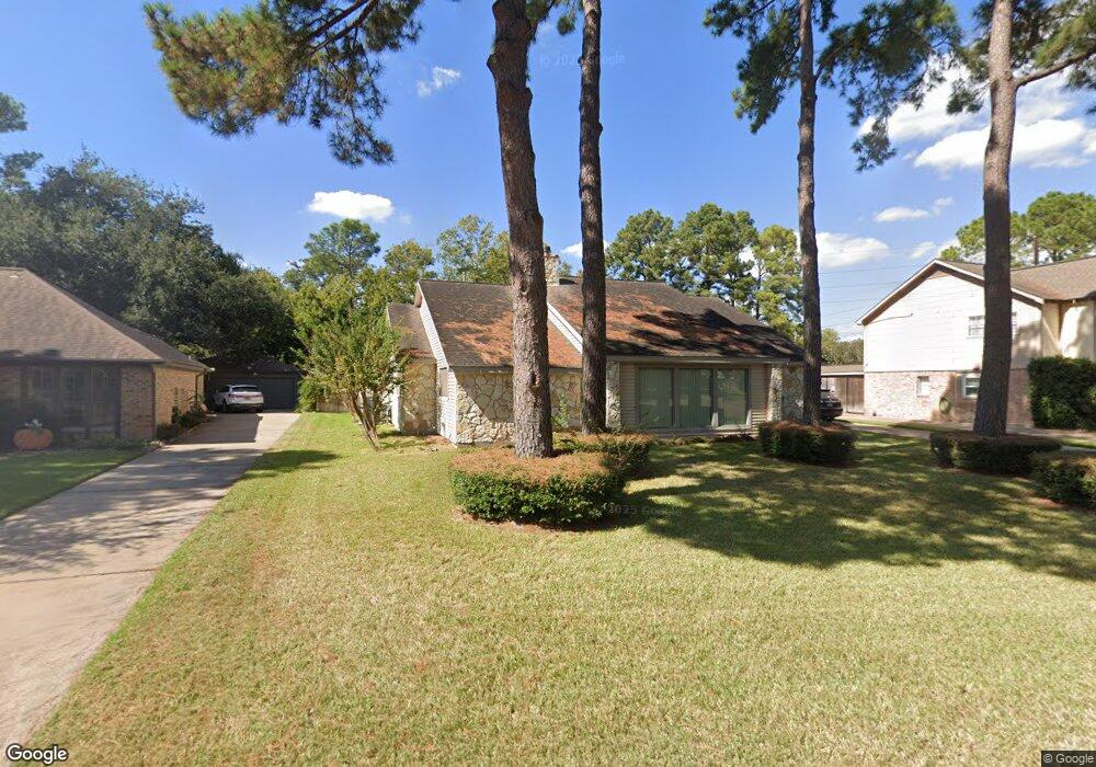 7711 Oakwood Lakes Dr, Houston, TX 77095 - photo 1