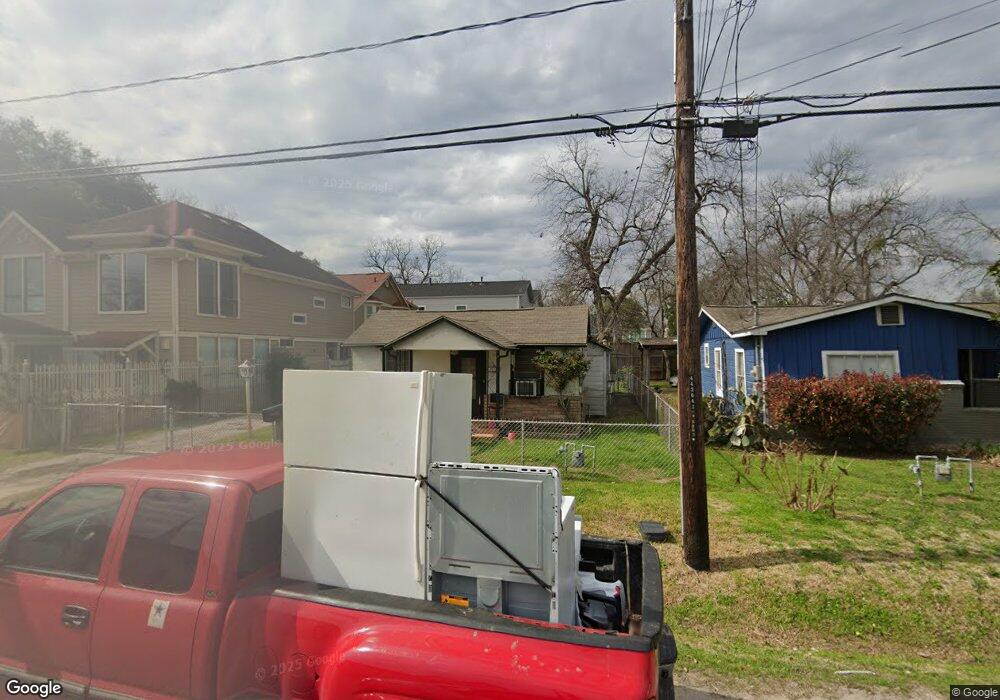 5205 Chapman St, Houston, TX 77009 - photo 1