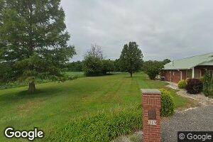 319 N 11th St, Bonnie, IL 62816