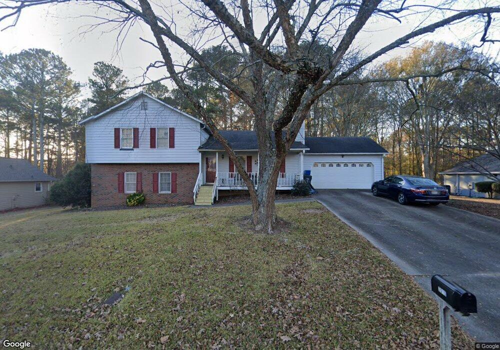 2010 Amber Creek Dr, Buford, GA 30519 - photo 1