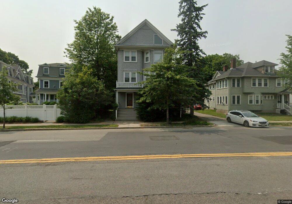 675 Hammond St unit 1, Chestnut Hill, MA 02467 - photo 1