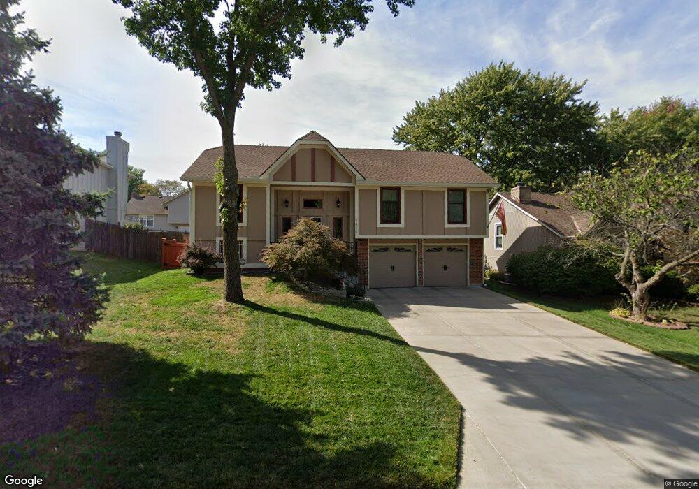 4824 Perry Ln, Shawnee, KS 66203 - photo 1