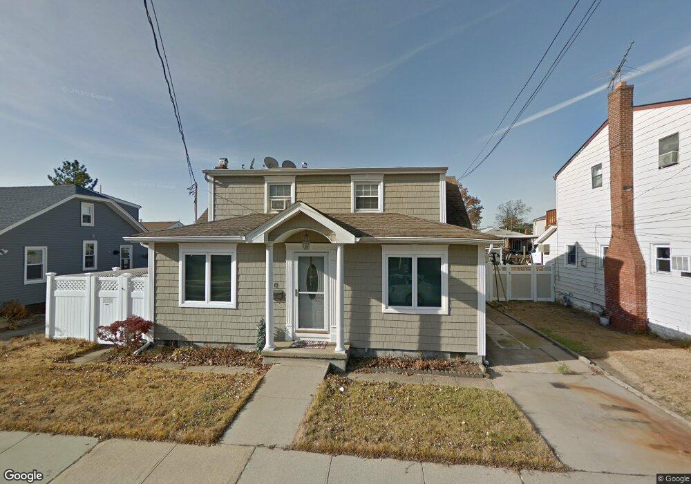 120 Gordon Place, Freeport, NY 11520 - photo 1