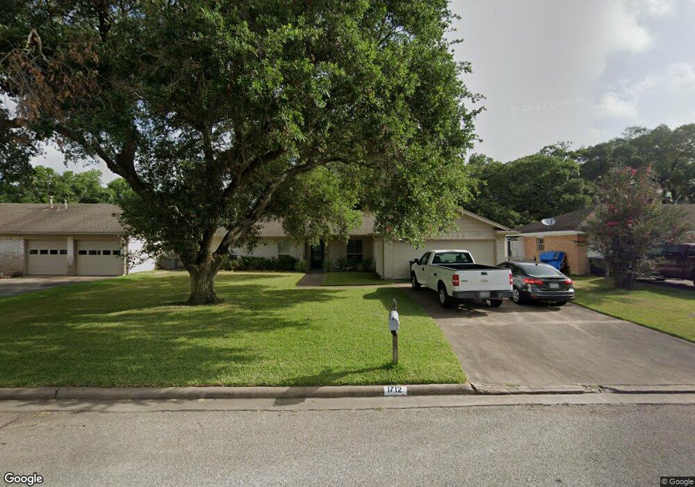 1712 Fulton St, Alvin, TX 77511 - photo 1