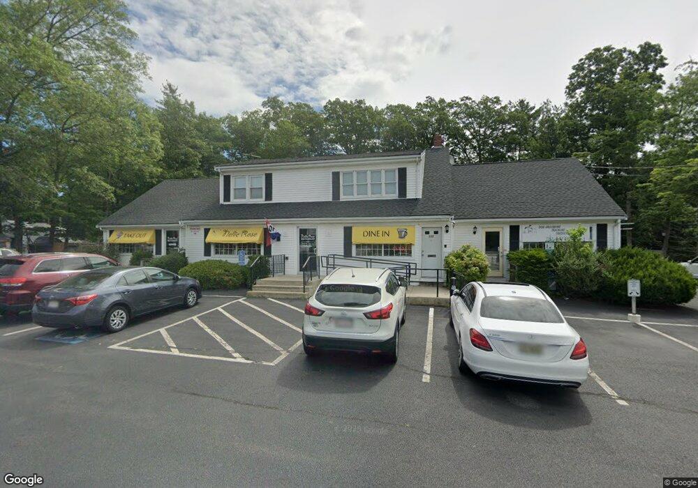 555 Bedford St unit 2, Whitman, MA 02382 - photo 1