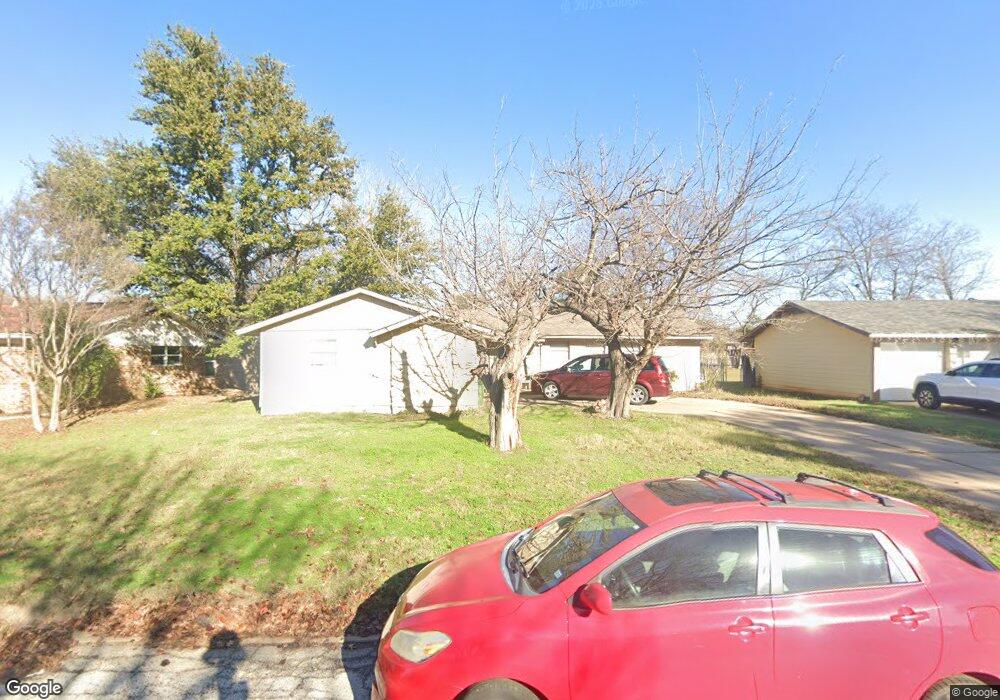 5424 Topper Dr, North Richland Hills, TX 76180 - photo 1