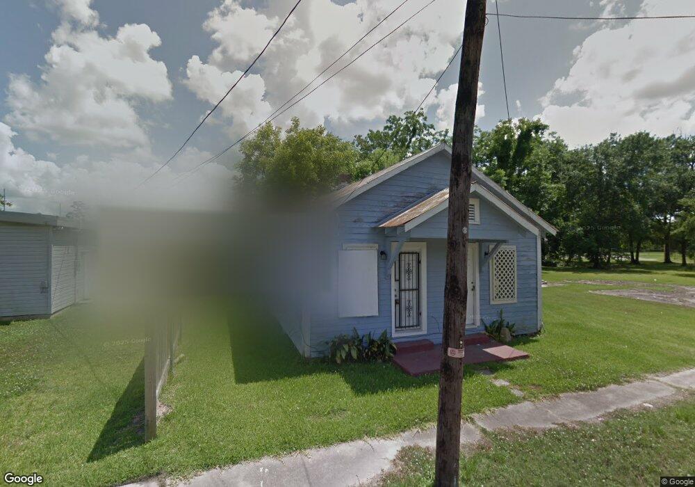 1118 Pine St, Lake Charles, LA 70601 - photo 1