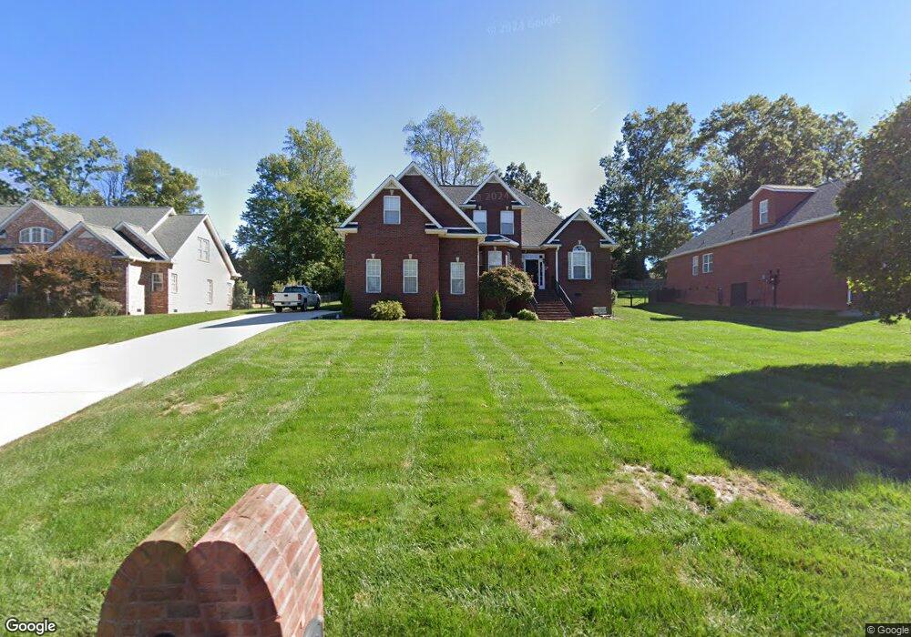 731 Cove View Cir, Cookeville, TN 38506 - photo 1