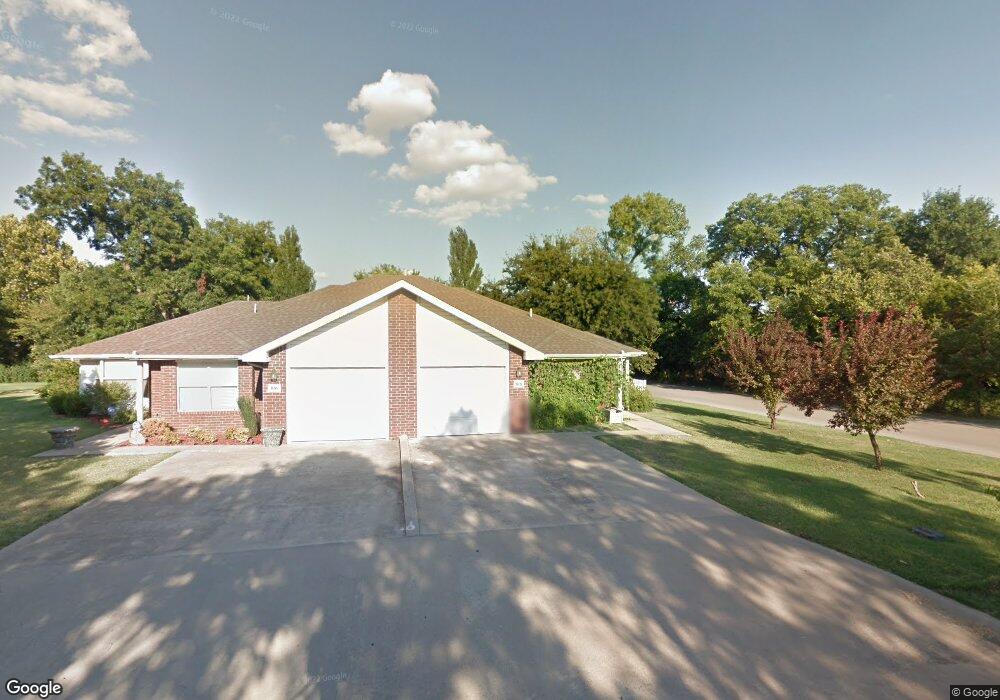818 Creekside St W, Ardmore, OK 73401 - photo 1