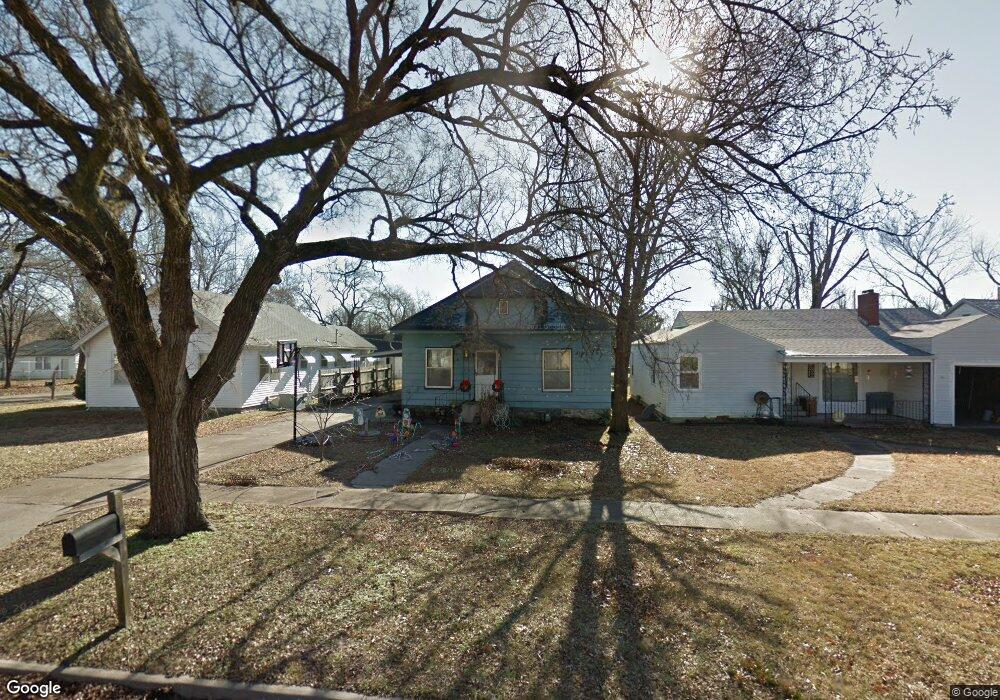 2804 Dirr Ave, Parsons, KS 67357 - photo 1