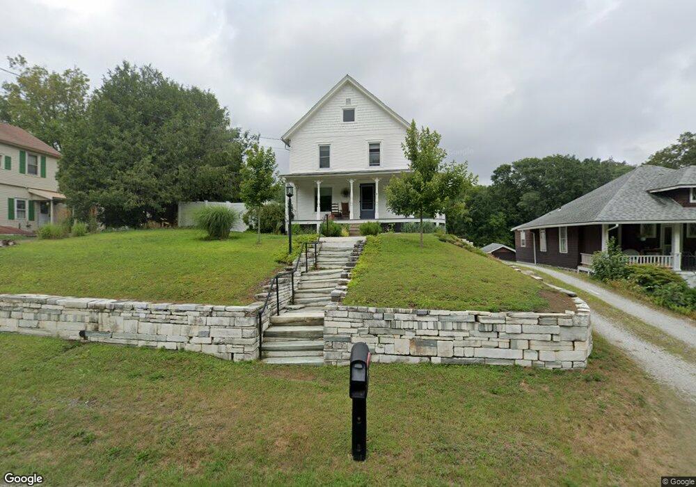 92 E Proctor Rd, Center Rutland, VT 05736 - photo 1