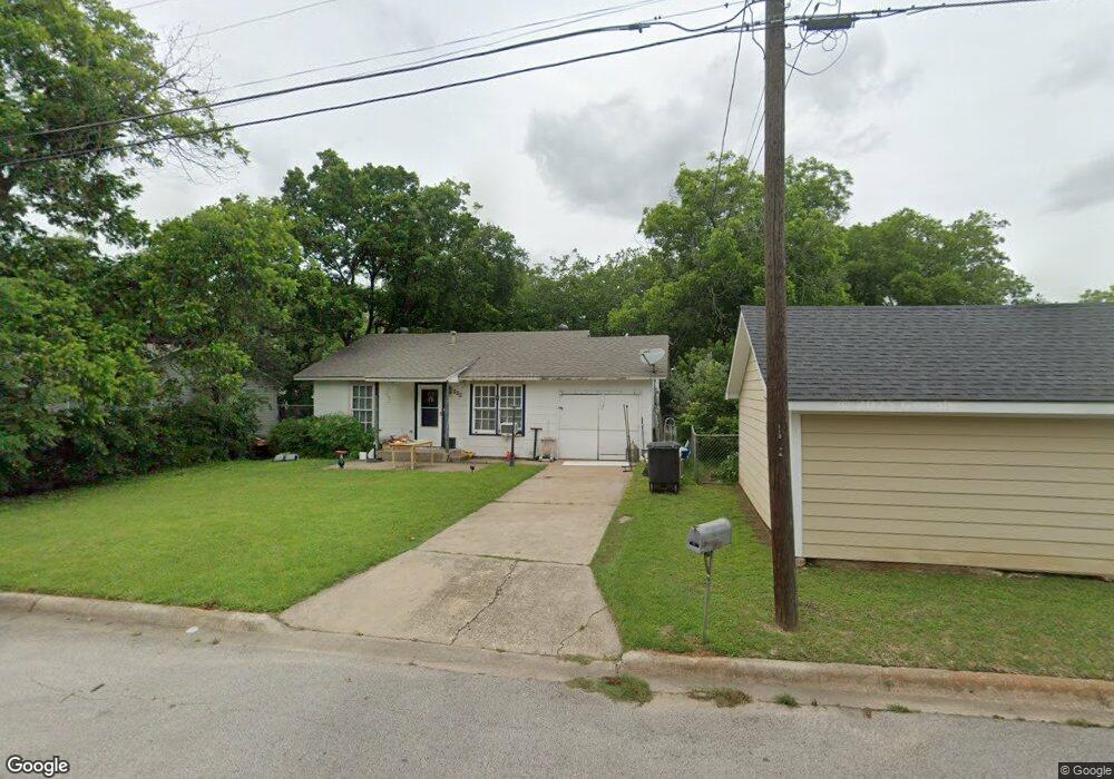 111 Dale St, Cleburne, TX 76031 - photo 1