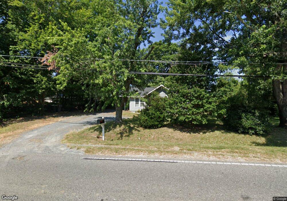 1712 Zoo Pkwy, Asheboro, NC 27205 - photo 1