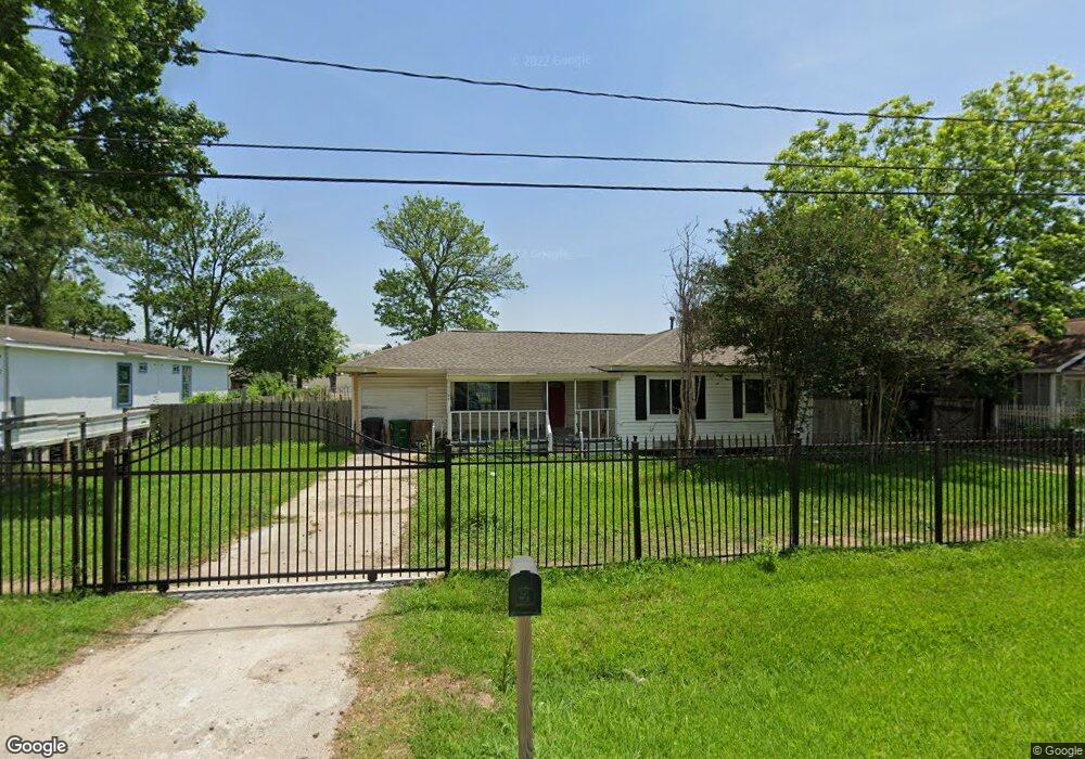 9124 Weedy Ln, Houston, TX 77093 - photo 1