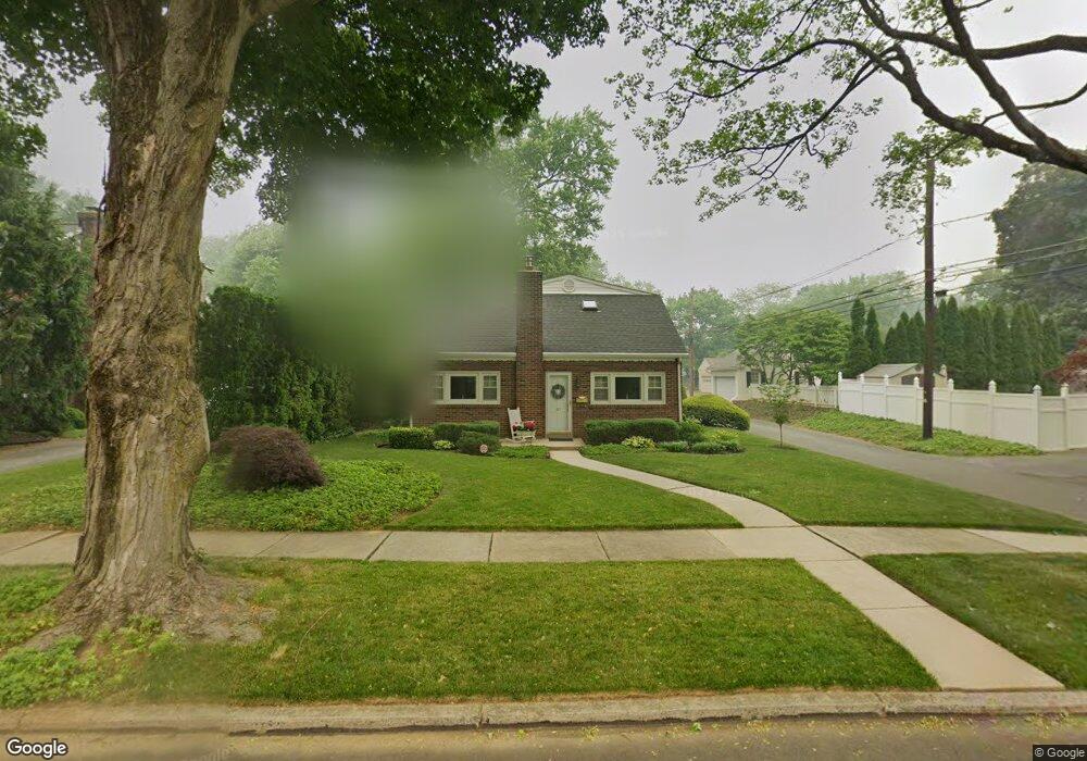 817 N 28th St unit 819, Allentown, PA 18104 - photo 1