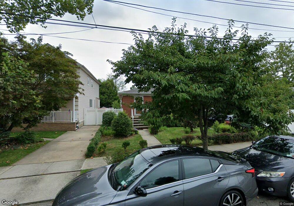 134 Uncas Ave, Staten Island, NY 10309 - photo 1