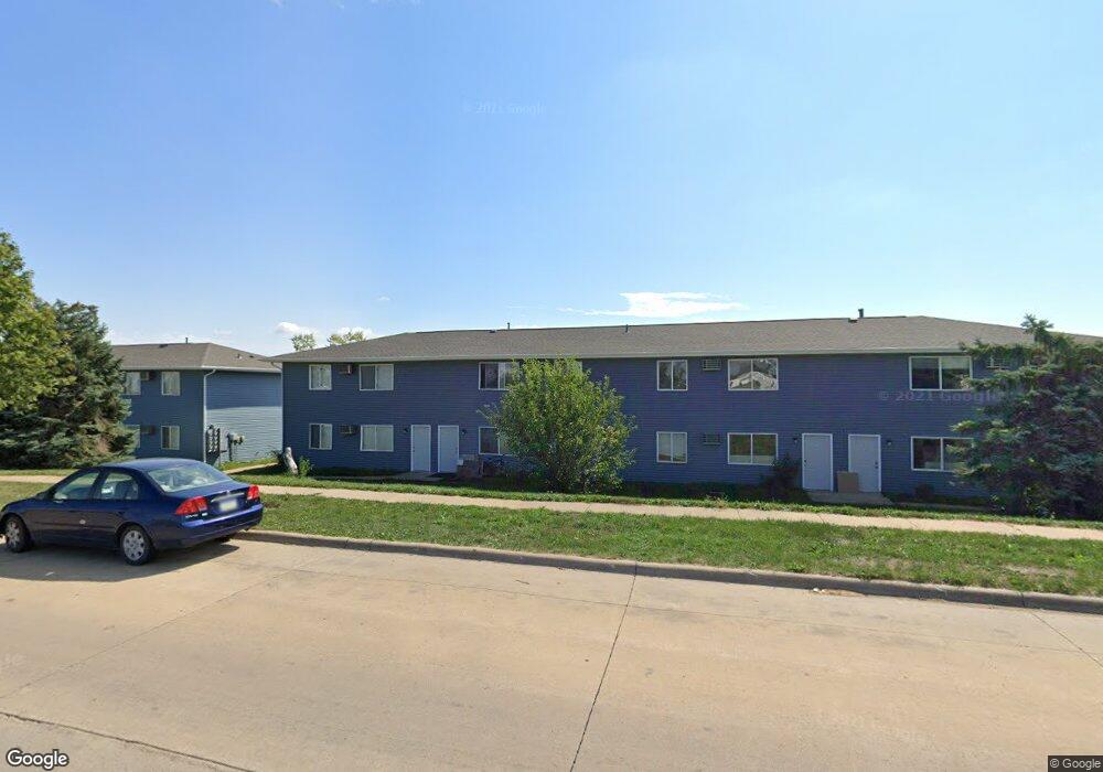 3909 20th Ave SW unit 3, Cedar Rapids, IA 52404 - photo 1