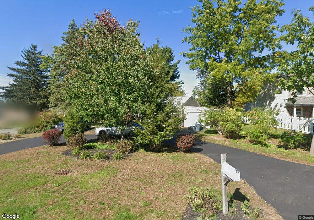 250 Lishakill Rd, Schenectady, NY 12309 - photo 1