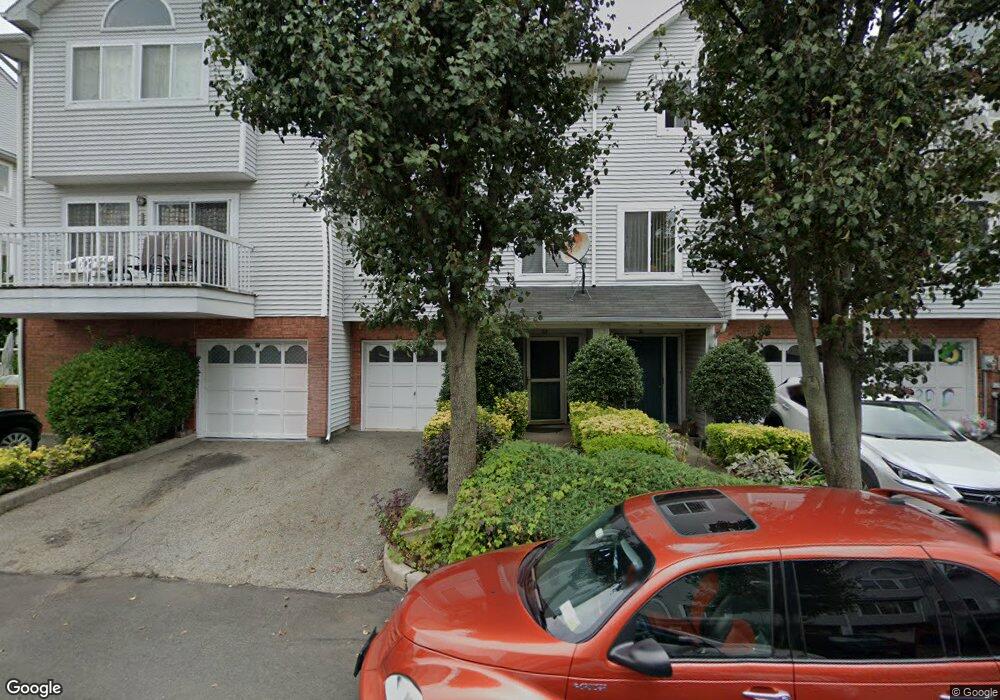 23 Admiralty Loop, Staten Island, NY 10309 - photo 1