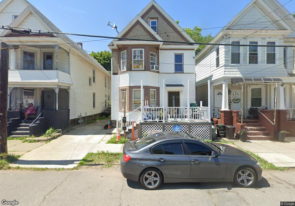 526 Schenectady St, Schenectady, NY 12307 - photo 1