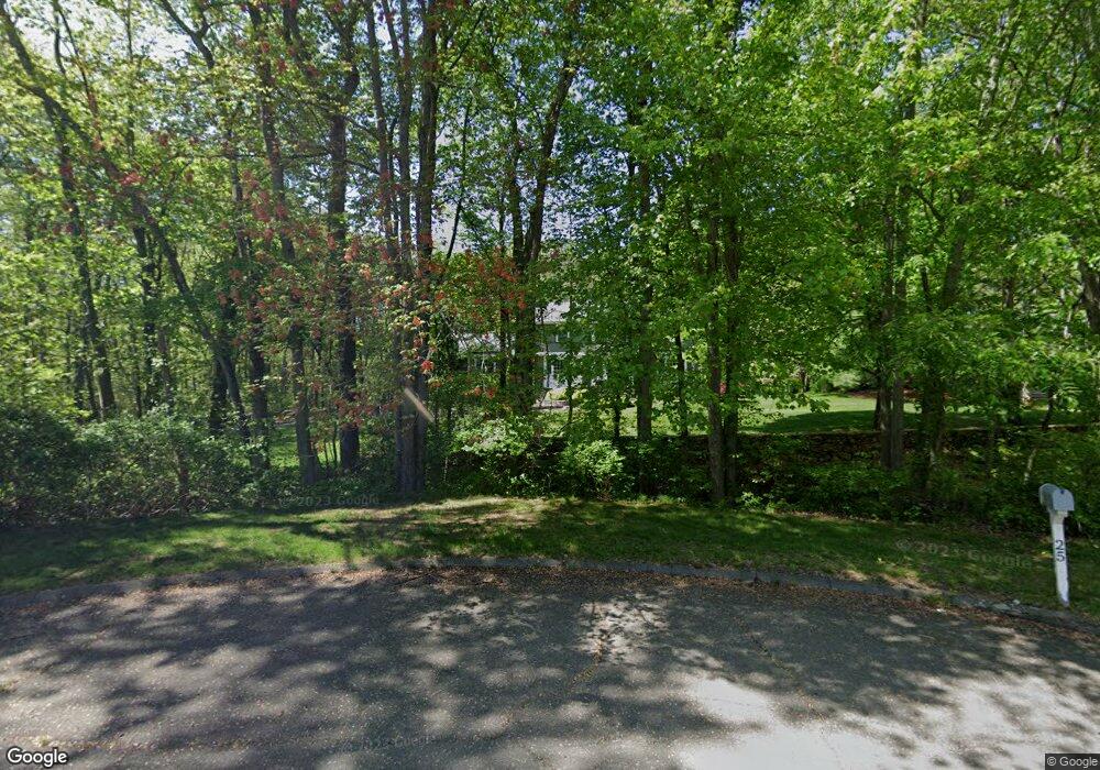 17 Jade Tree Ln, Trumbull, CT 06611 - photo 1