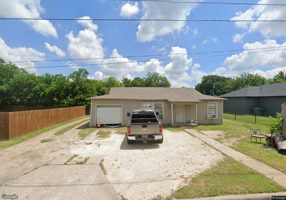 1310 N Douglas Ave, Cleburne, TX 76033 - photo 1