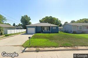 634 S 5th Ave, Broken Bow, NE 68822