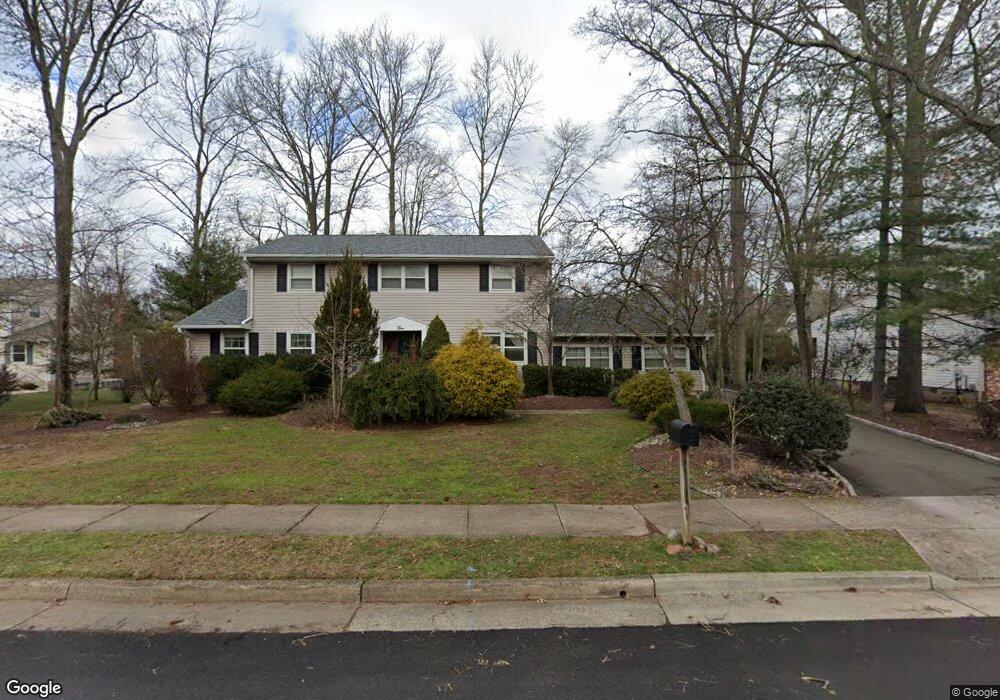 5 Christopher Ct, Edison, NJ 08820 - photo 1