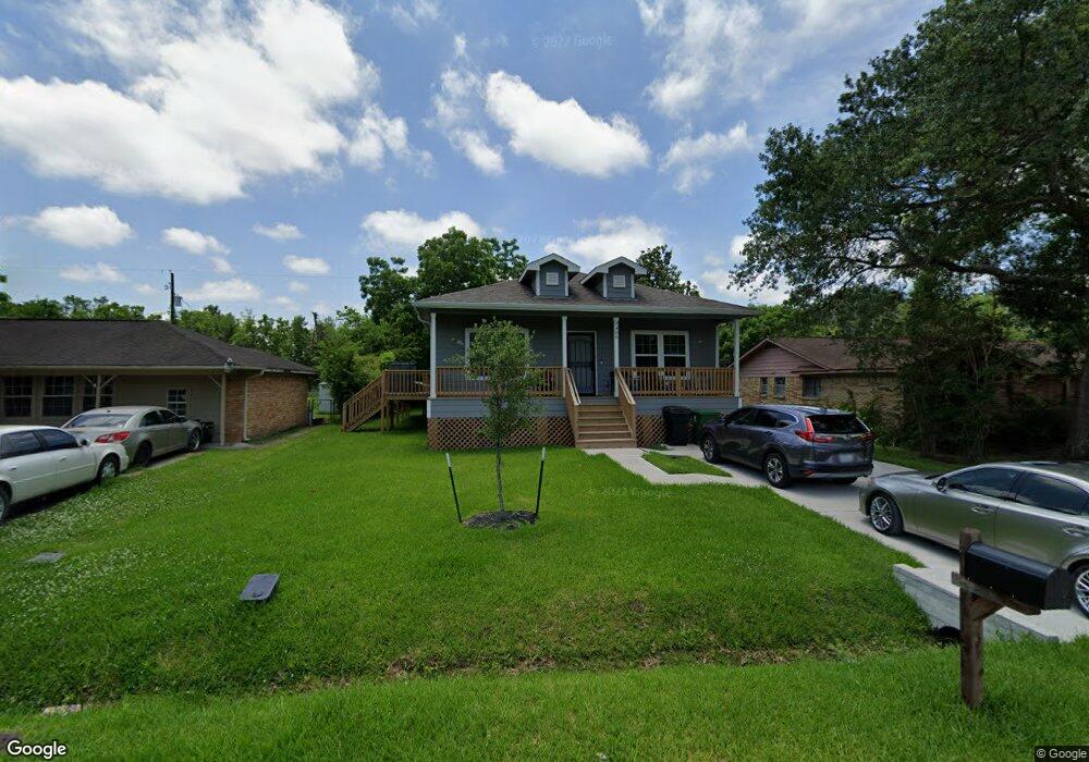 7406 Miley St, Houston, TX 77028 - photo 1
