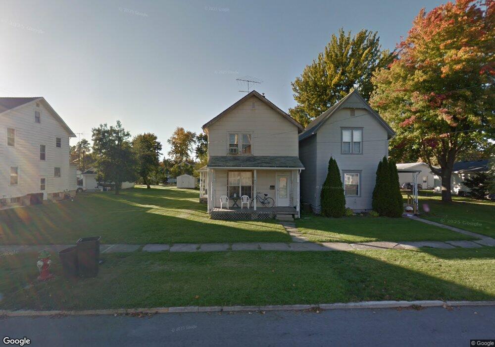 212 N Perry St, Woodville, OH 43469 - photo 1