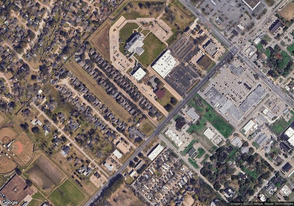 203 Live Oak Ln, Friendswood, TX 77546 - photo 1