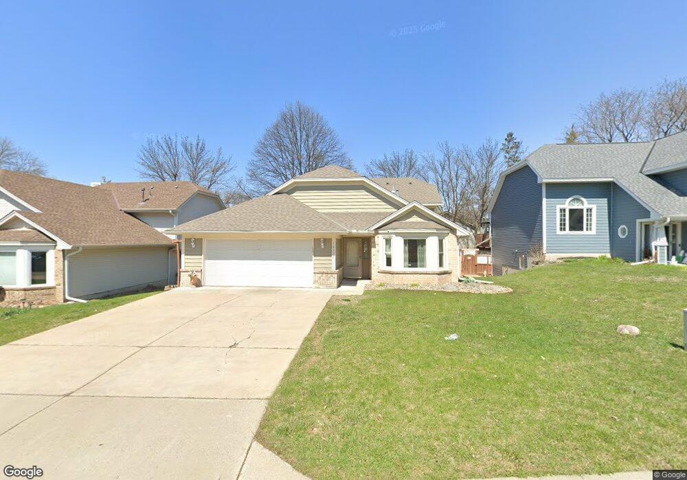 18632 Clear View Dr, Minnetonka, MN 55345 - photo 1