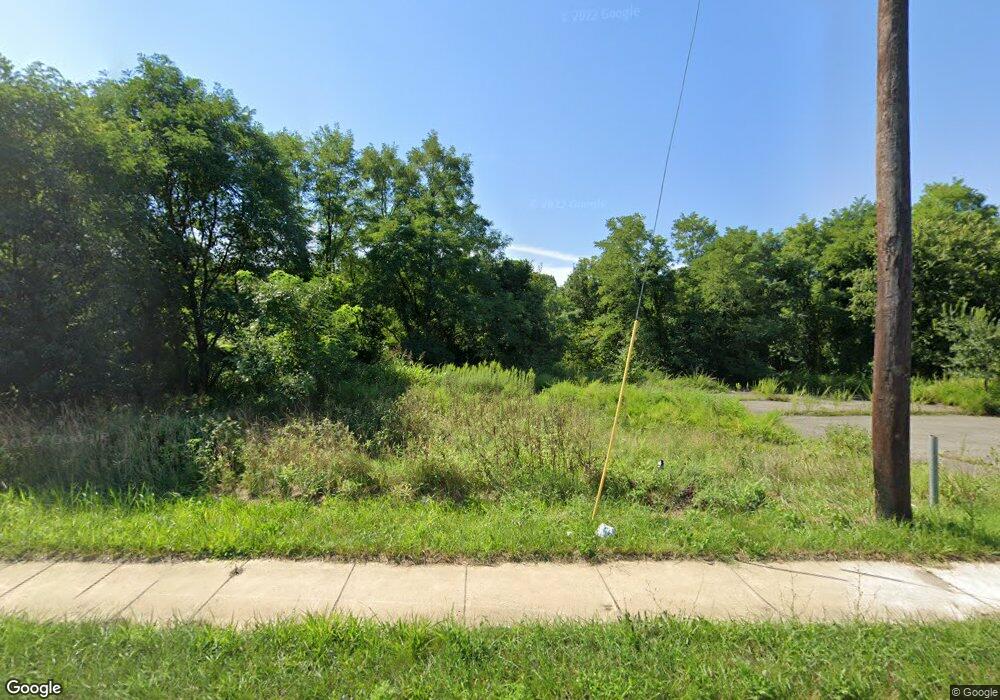 100 Karen Blvd, Capitol Heights, MD 20743 - photo 1