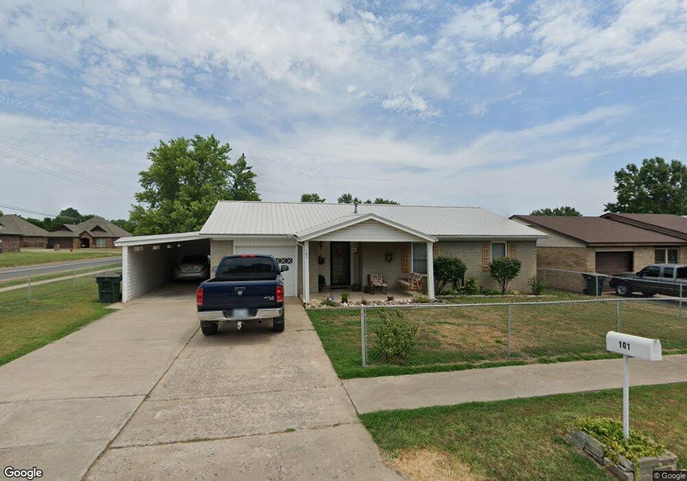 101 E Forrest St, Skiatook, OK 74070 - photo 1