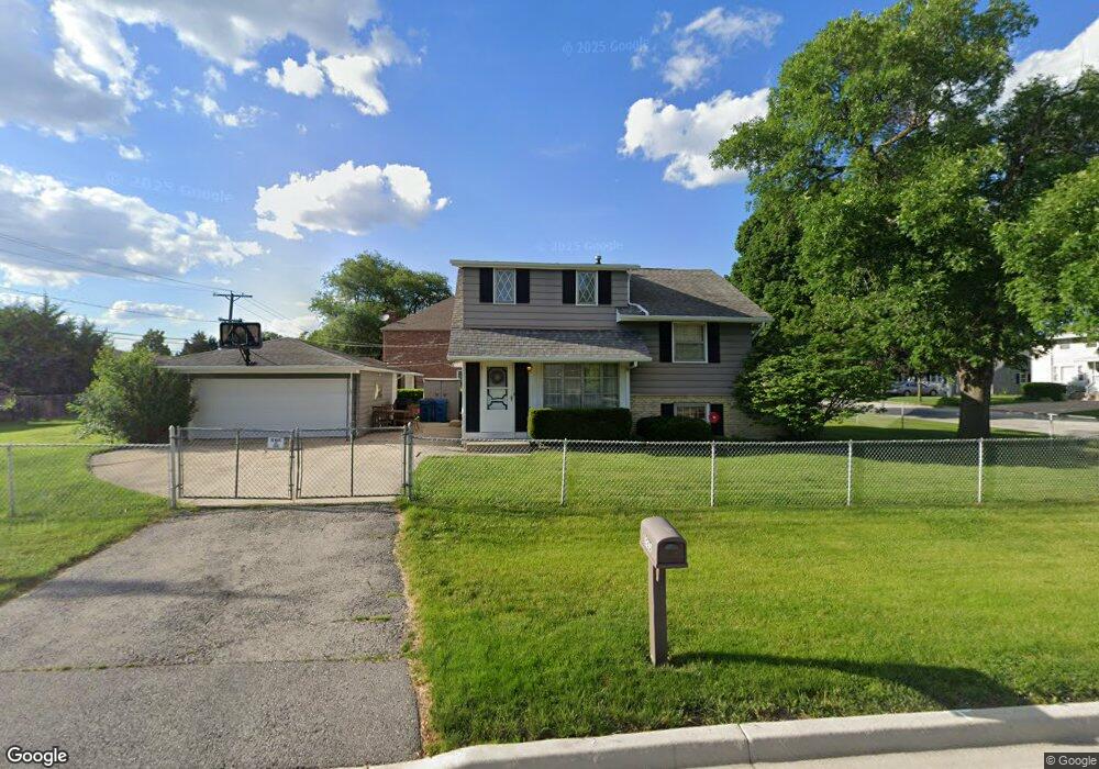 225 E Armitage Ave, Elmhurst, IL 60126 - photo 1