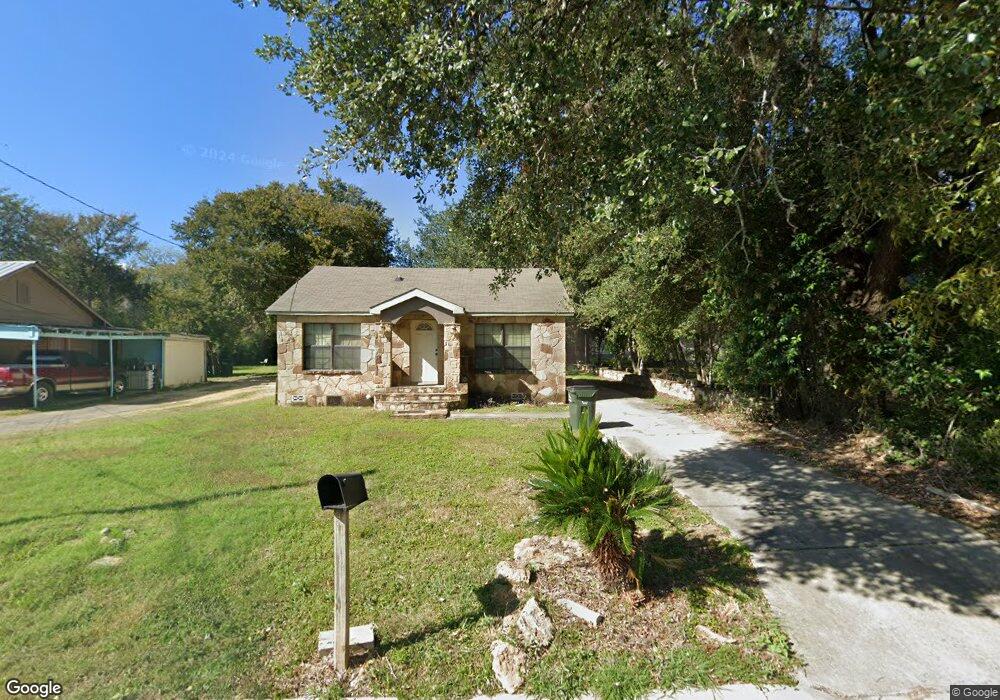 1230 W Martin Luther King Dr, San Marcos, TX 78666 - photo 1