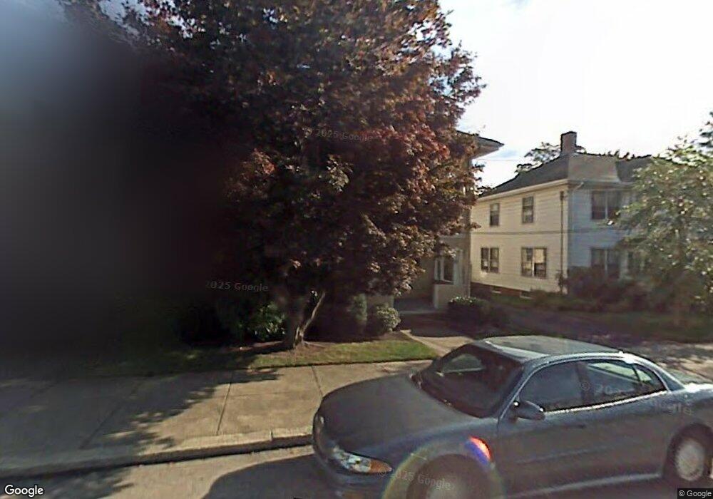 69 Oak Hill Ave, Pawtucket, RI 02860 - photo 1