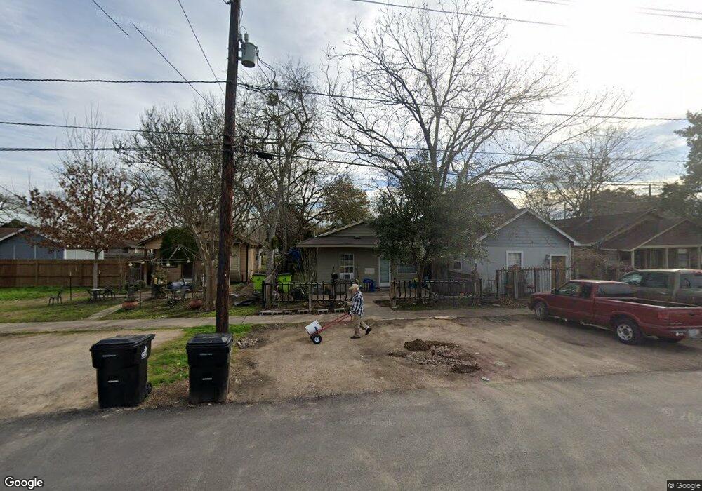 411 3rd St, Rosenberg, TX 77471 - photo 1